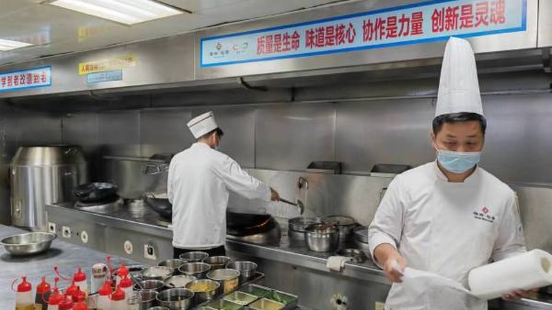 食品代工周期和起订量，到底谁决定谁